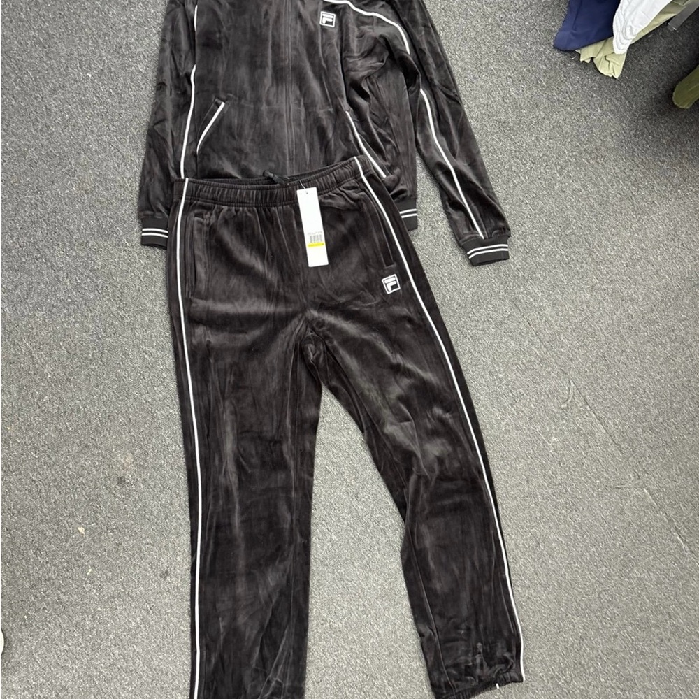 Vintage 90’s Fila Men's Black Velour Tracksuit Size Medium - Picture 3 of 10